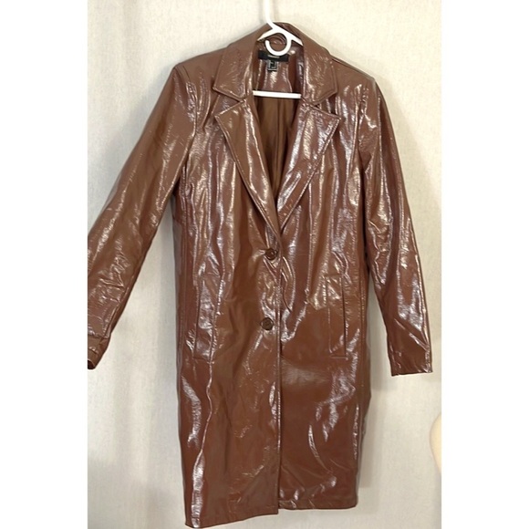NWOT Forever 21 brown faux patent leather coat L - Picture 6 of 6